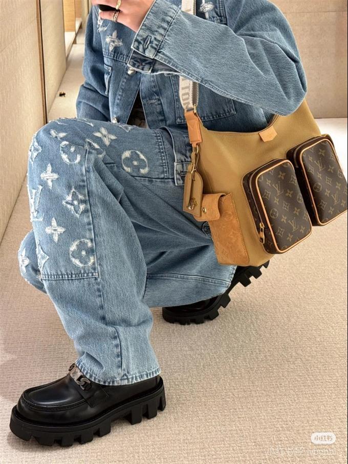 2025224M12697101744733