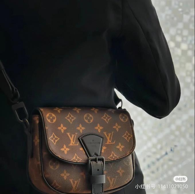 2025224M47060101744498