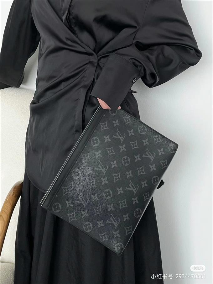 2025224M61692101738346