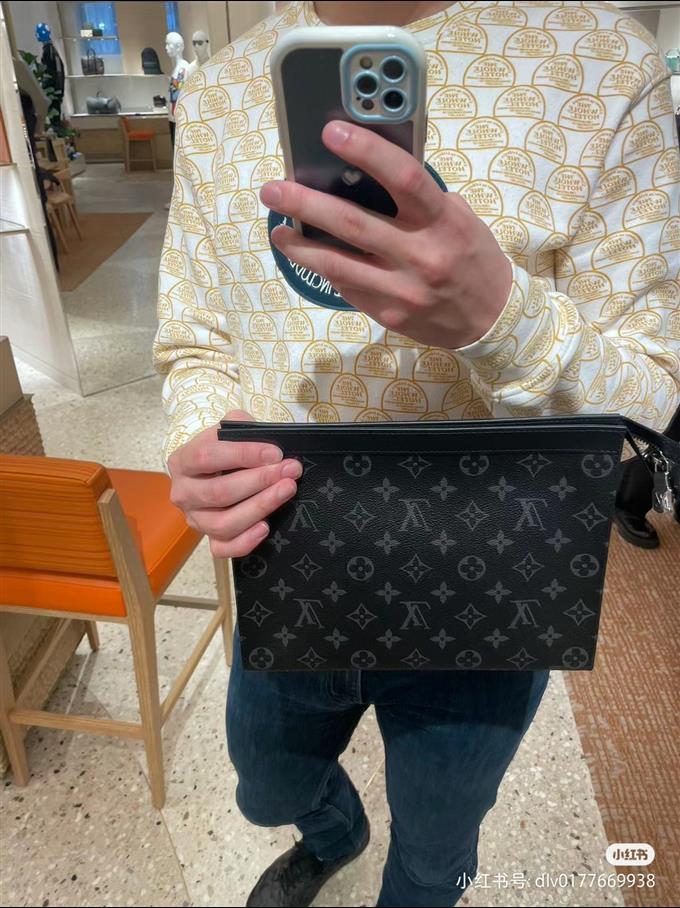 2025224M61692101749881