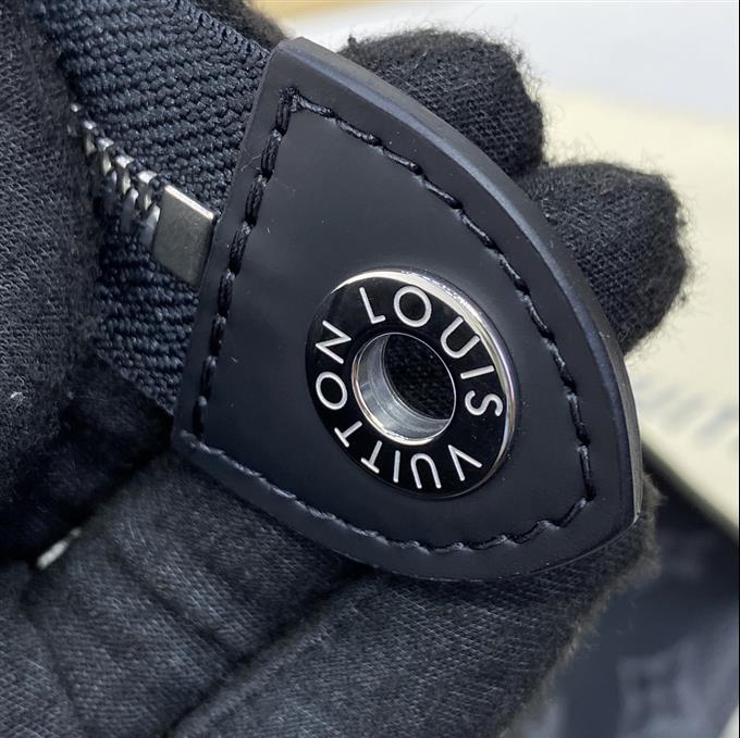 2025224M69535101726257