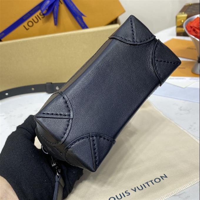 2025224M82774101728369