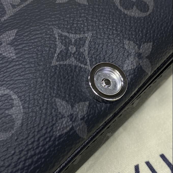 2025224M83567101726957