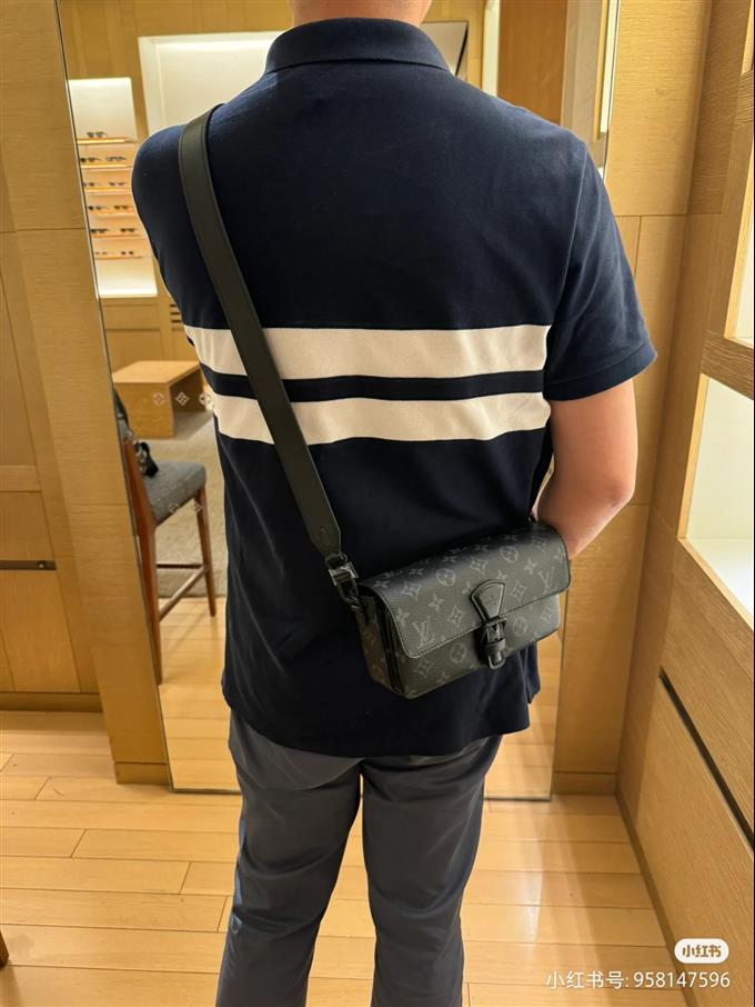 2025224M83567101739807