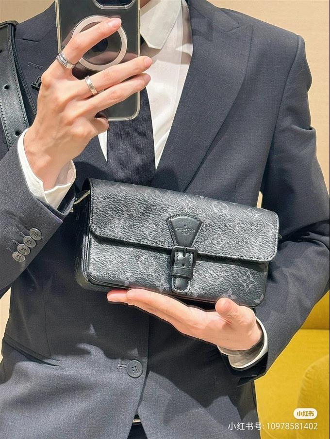 2025224M83567101750397