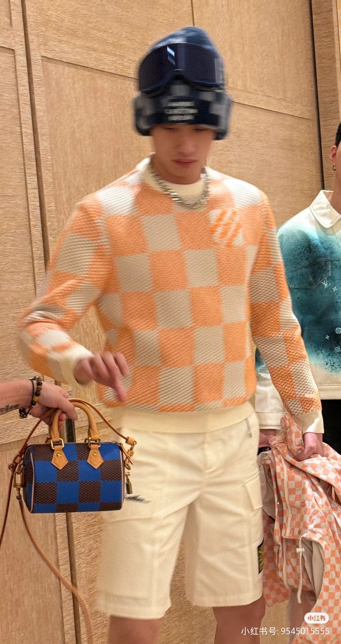 2025224N40595101746867