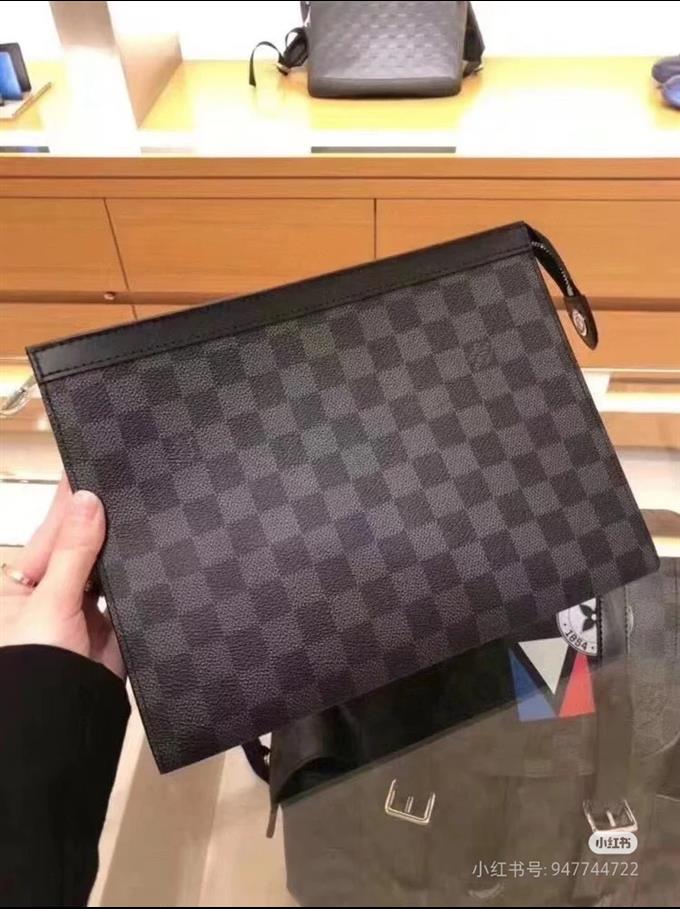 2025224N41696101740812