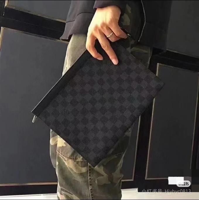 2025224N41696101743178