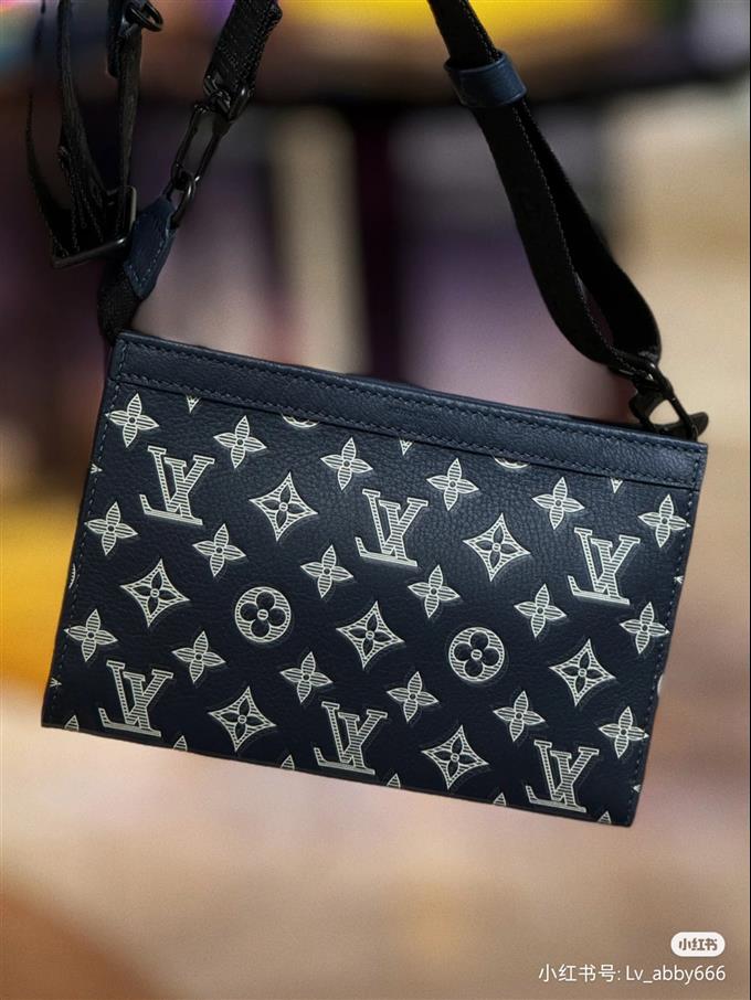 2025224M83384101536162