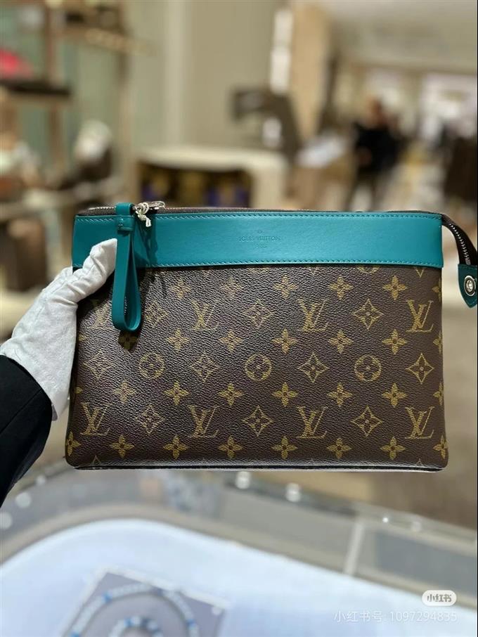 2025224M1319912188653