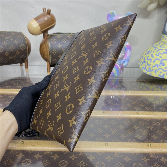 2025224M81569121759731