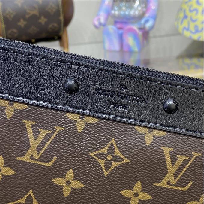 2025224M81569121759746