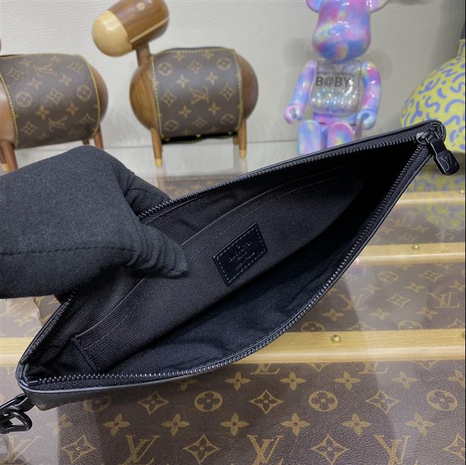 2025224M81569121759809