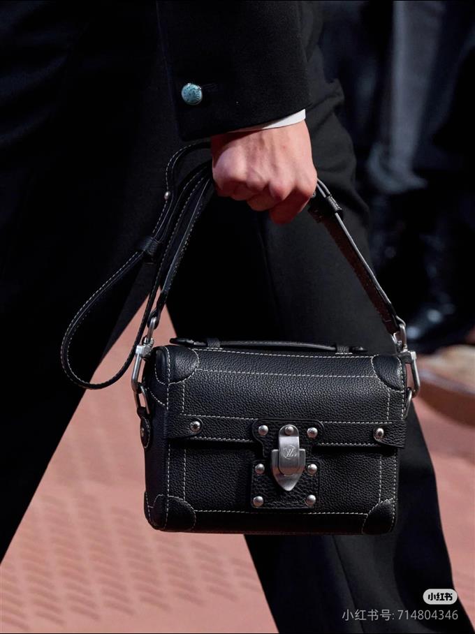 2025224M11516121527468