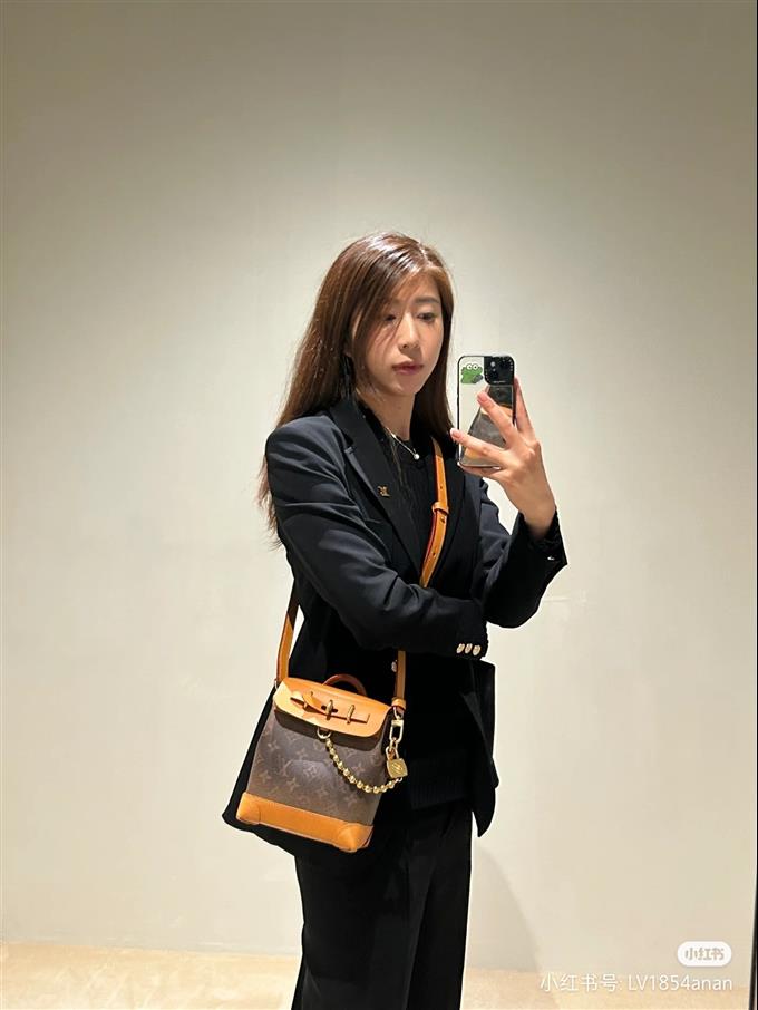 2025224M11630121529177