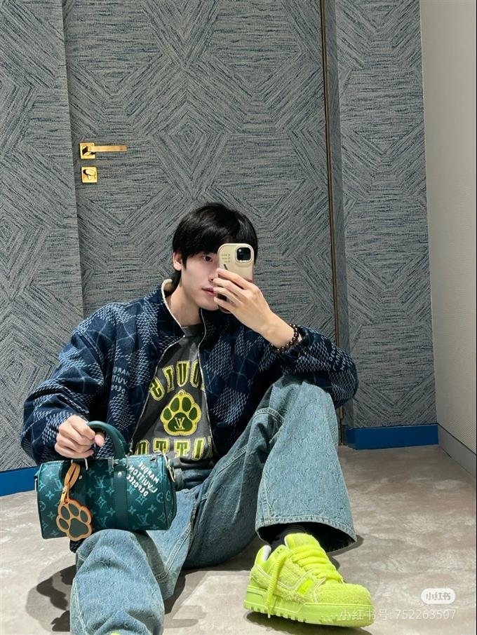 2025224M12684121520466