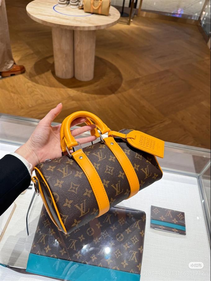 2025224M12733121528330