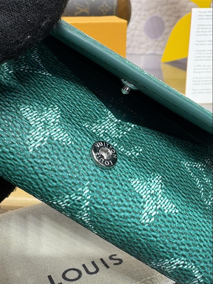 2025224M12664121333206