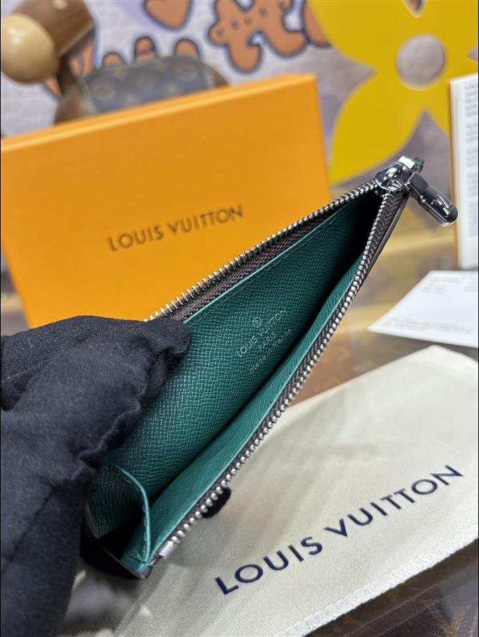 2025224M6403812133439