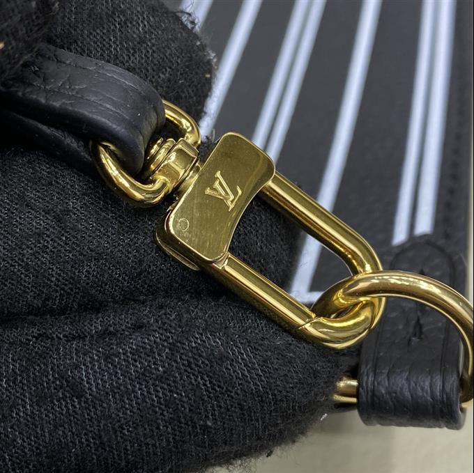 2025224M11946103824543