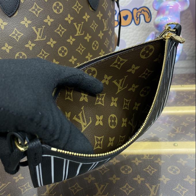 2025224M1194611511664