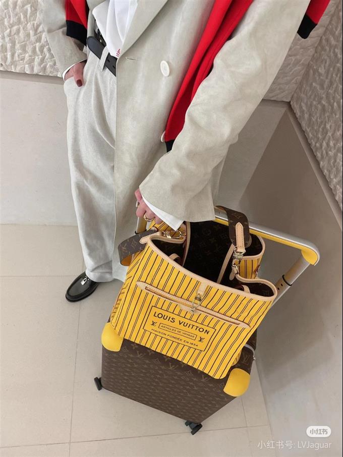 2025224M11947103832872