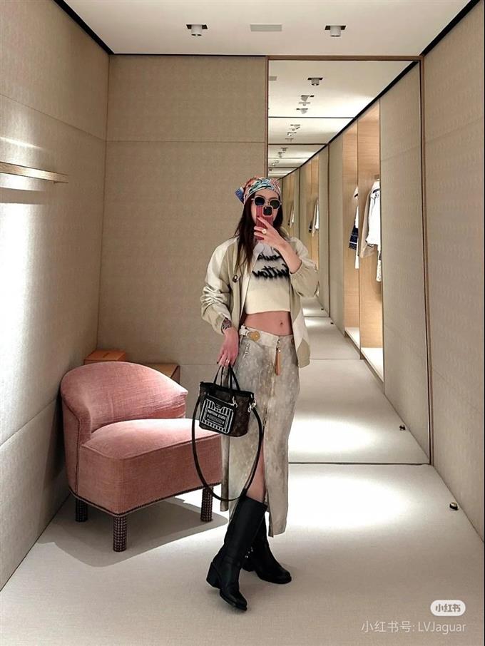 2025224M12099103832670