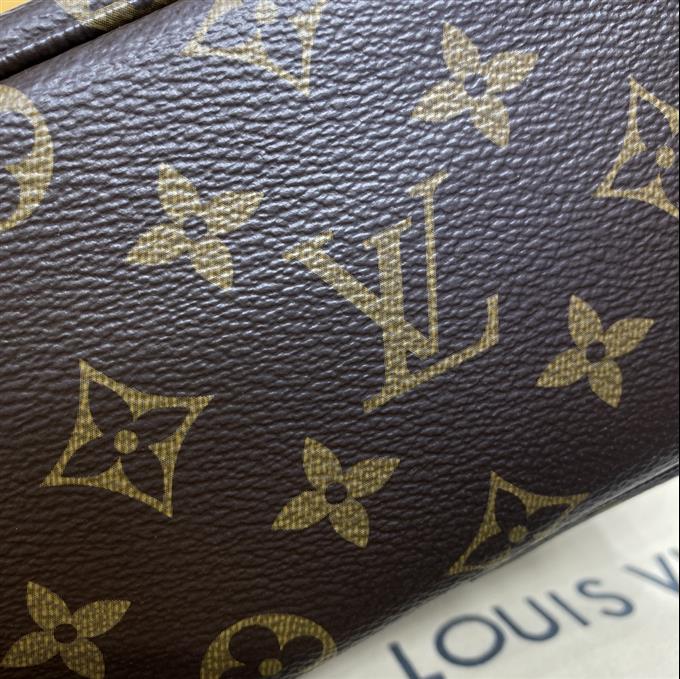 2025224M12106103827716