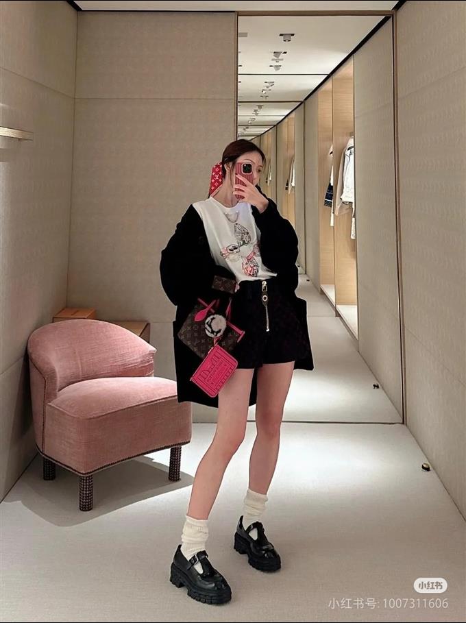 2025224M12106103832403