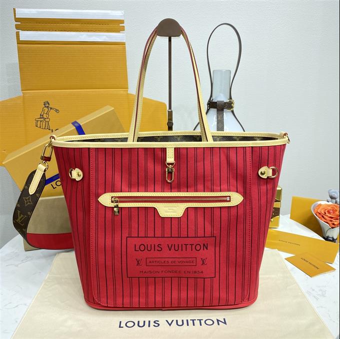 2025224M12257103828330