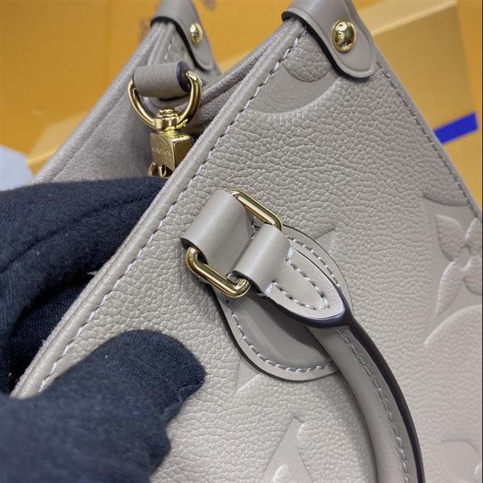 2025224M46569102556832