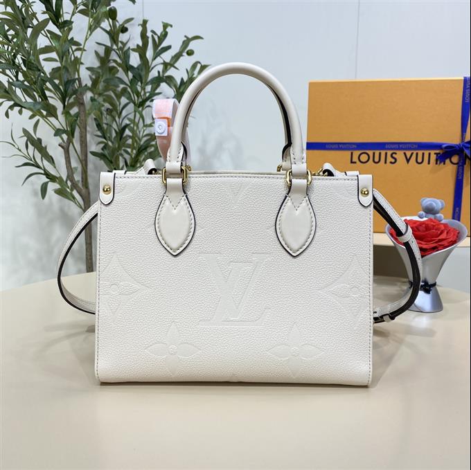 2025224M46569102558702