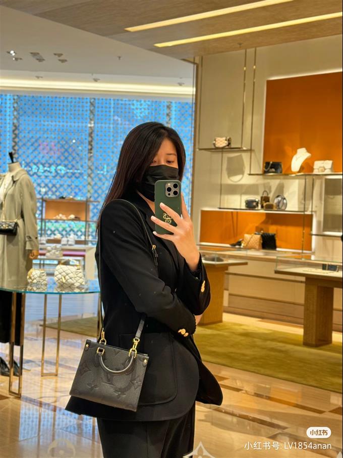 2025224M46993102553452