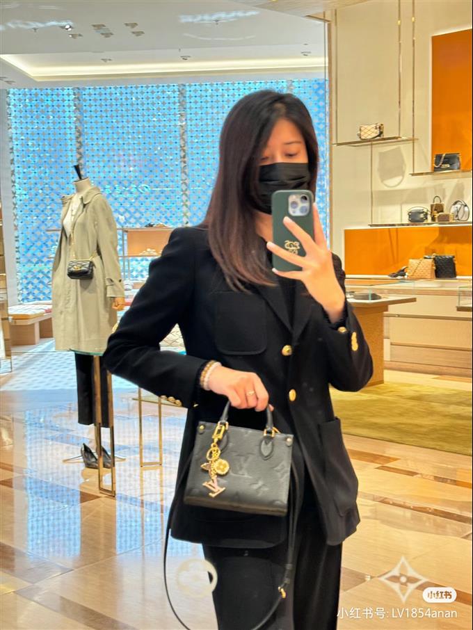 2025224M46993102553467