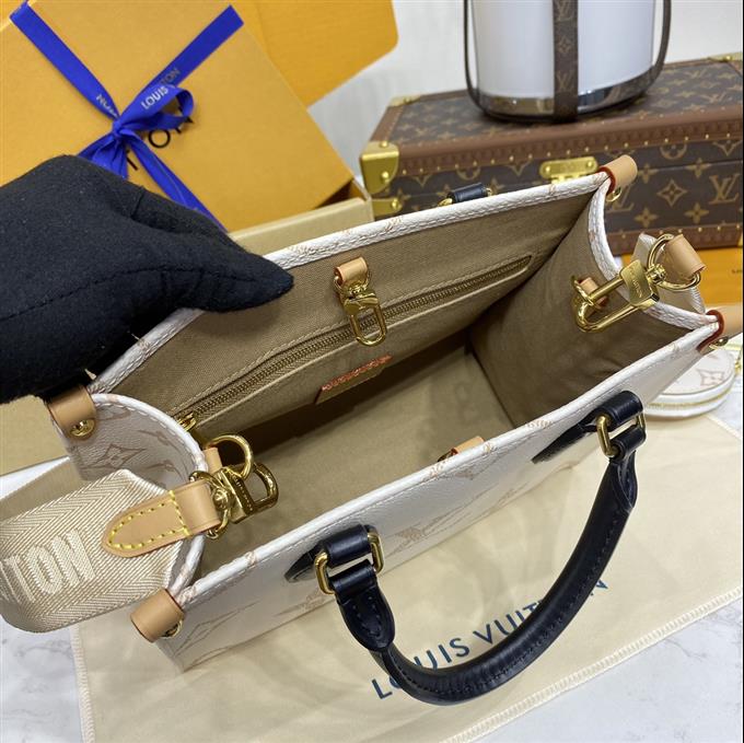 2025224M24533102550721