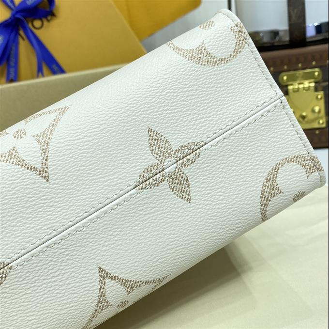 2025224M24533102554757