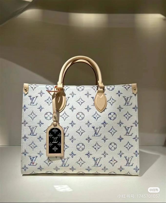 2025224M2470810260963