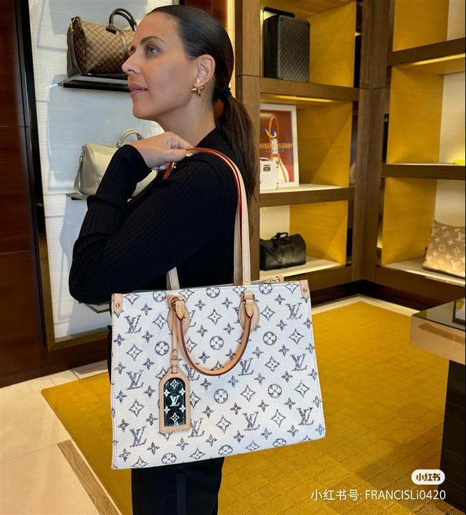 2025224M2470810260979