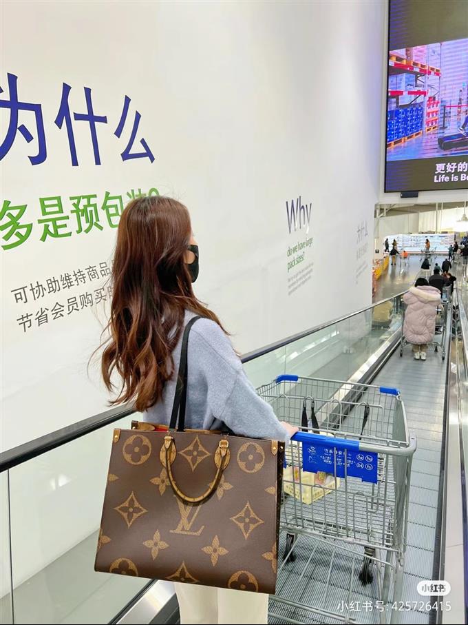 2025224M4532010255660