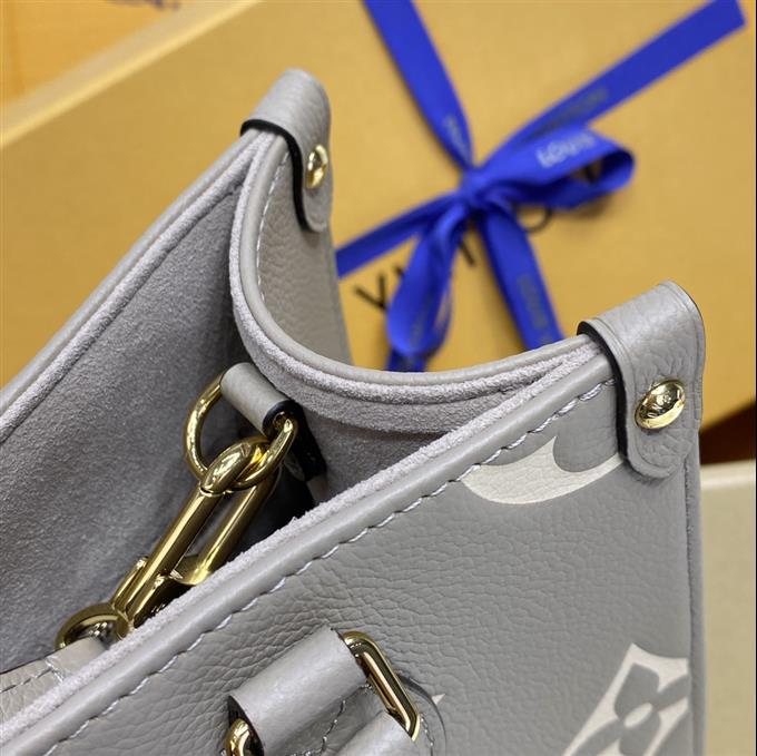 2025224M45653102557276