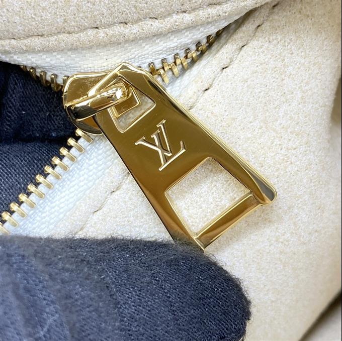 2025224M4565410255815