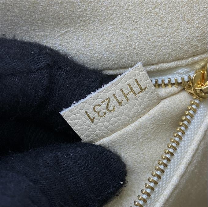 2025224M4565410255847