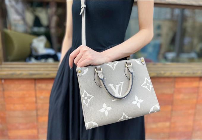 2025224M45779102556124