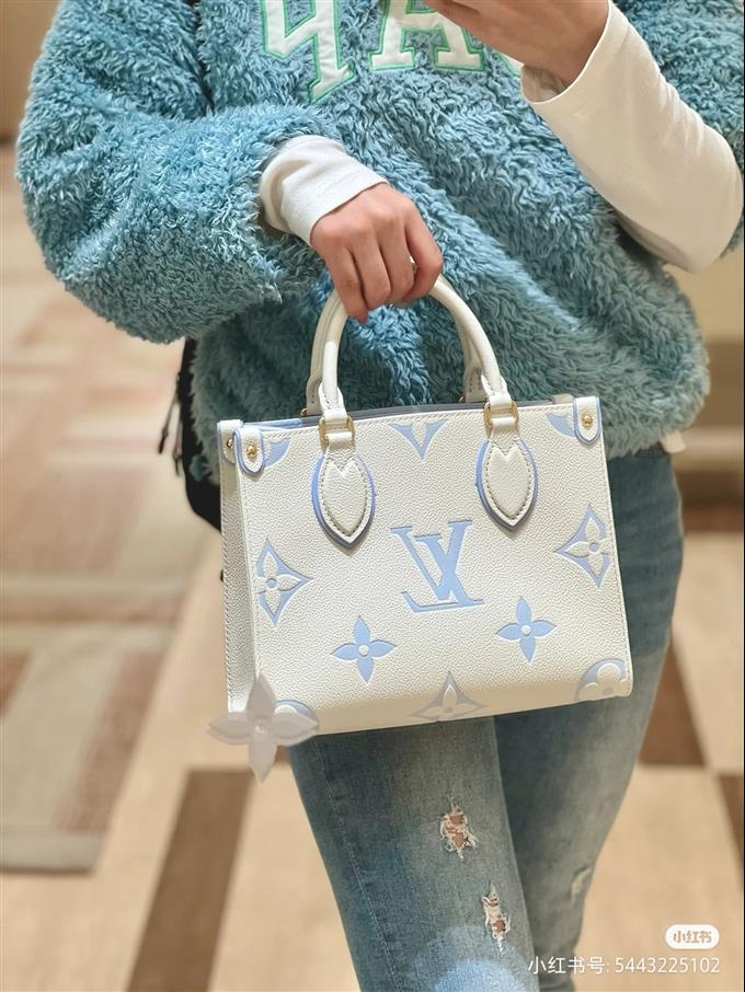 2025224M45833102550535