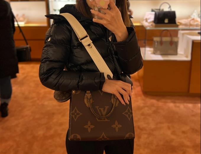 2025224M46373102554882