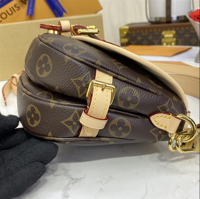 2025224M4674022370308