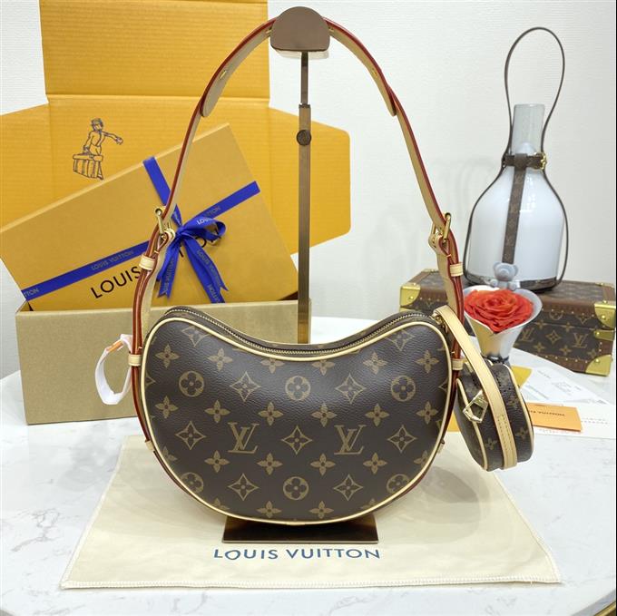 2025224M4682822373621