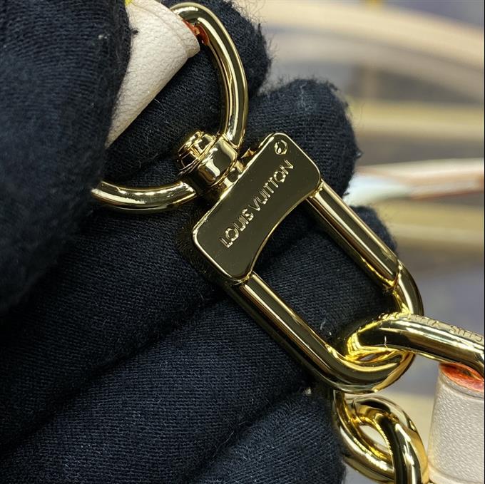 2025224M46999215745605