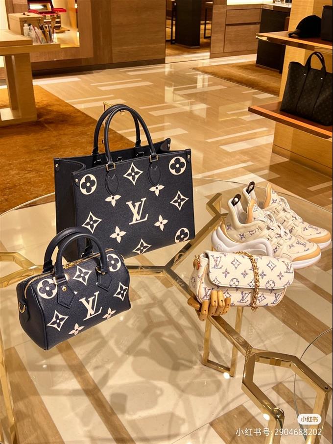 2025224M47084222428203