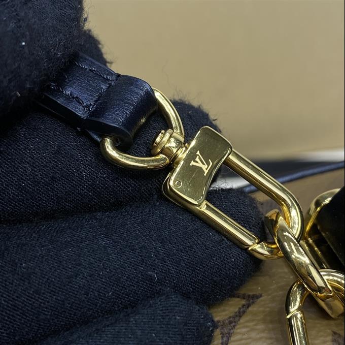 2025224M47125223655122